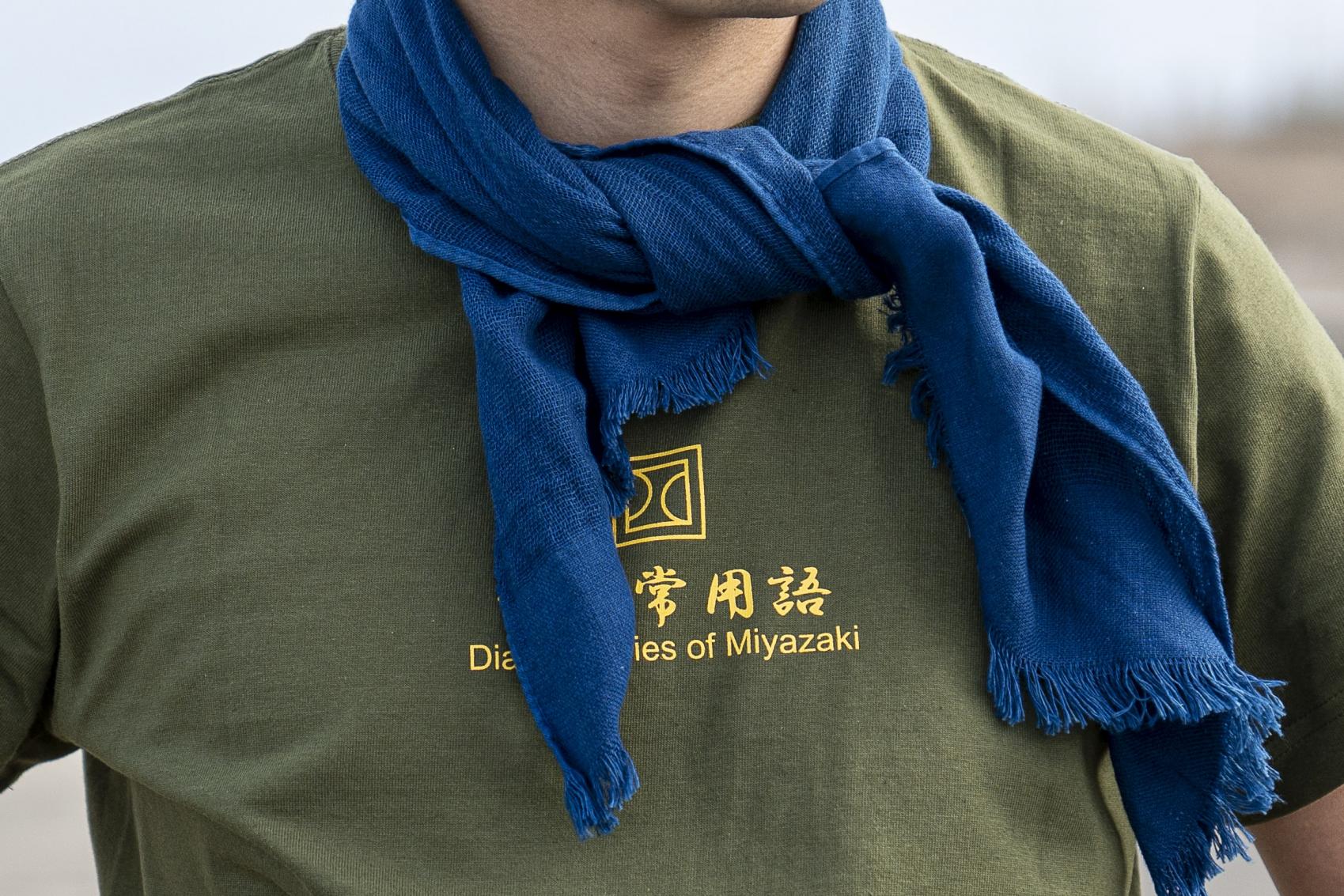 体验传统工艺的「蓝染柔软围巾」-1