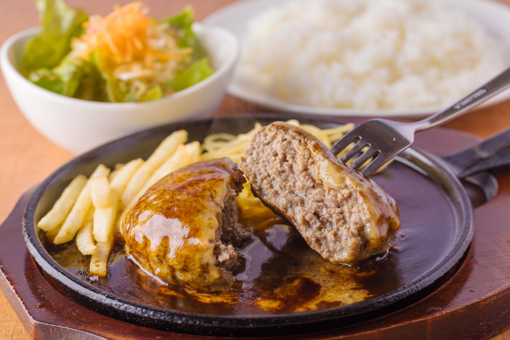 ジューシーなモモ肉をレモン香る南蛮酢とタルタルで-1