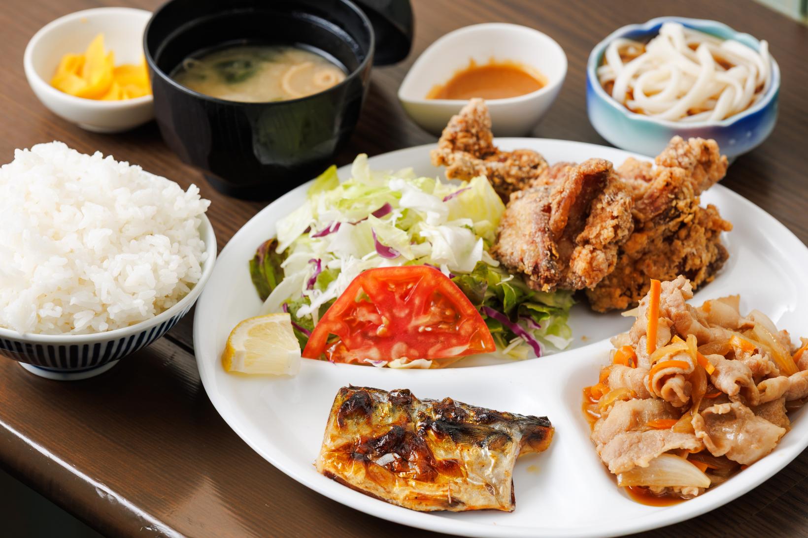 県産米や食材にこだわる人気食堂自慢の味をご賞味あれ-1