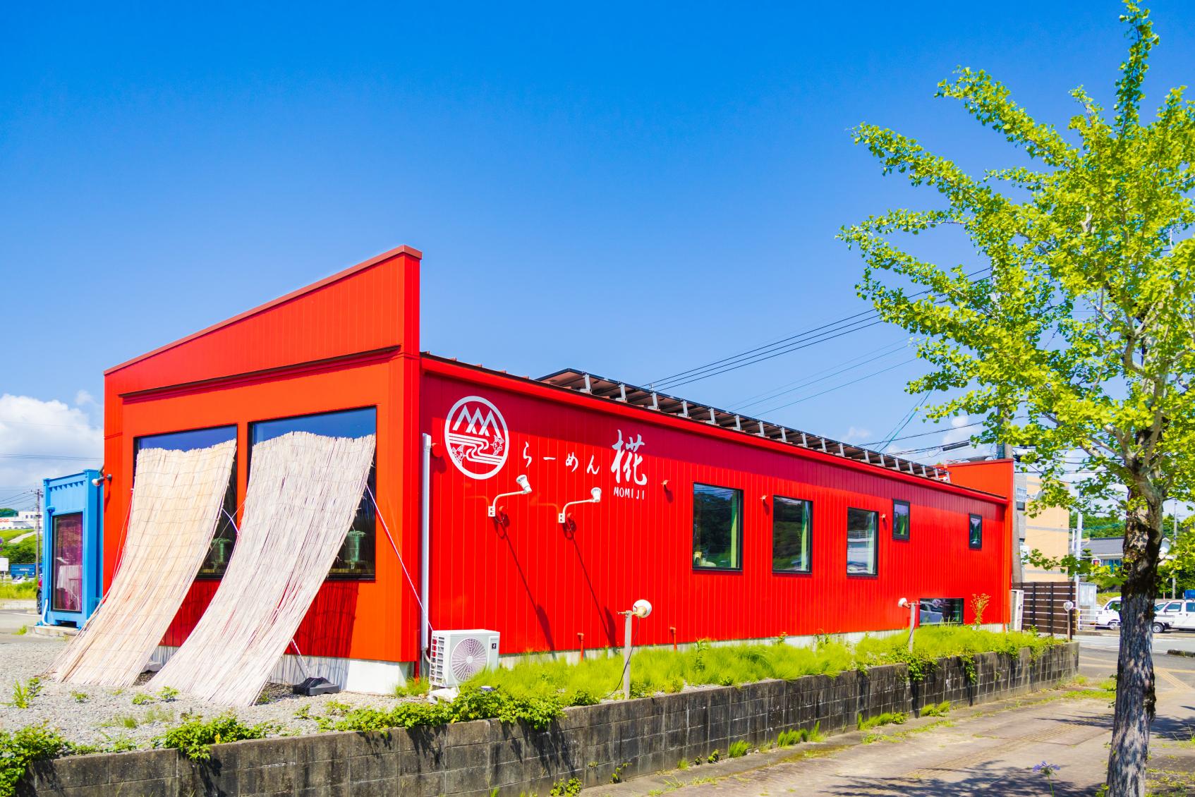 進化し続ける人気ラーメン店こだわりの激ウマ肉厚餃子-3
