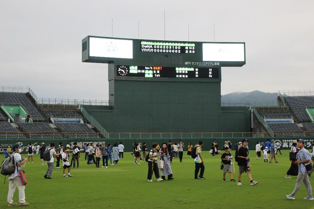 試合後グランド開放を行います-0