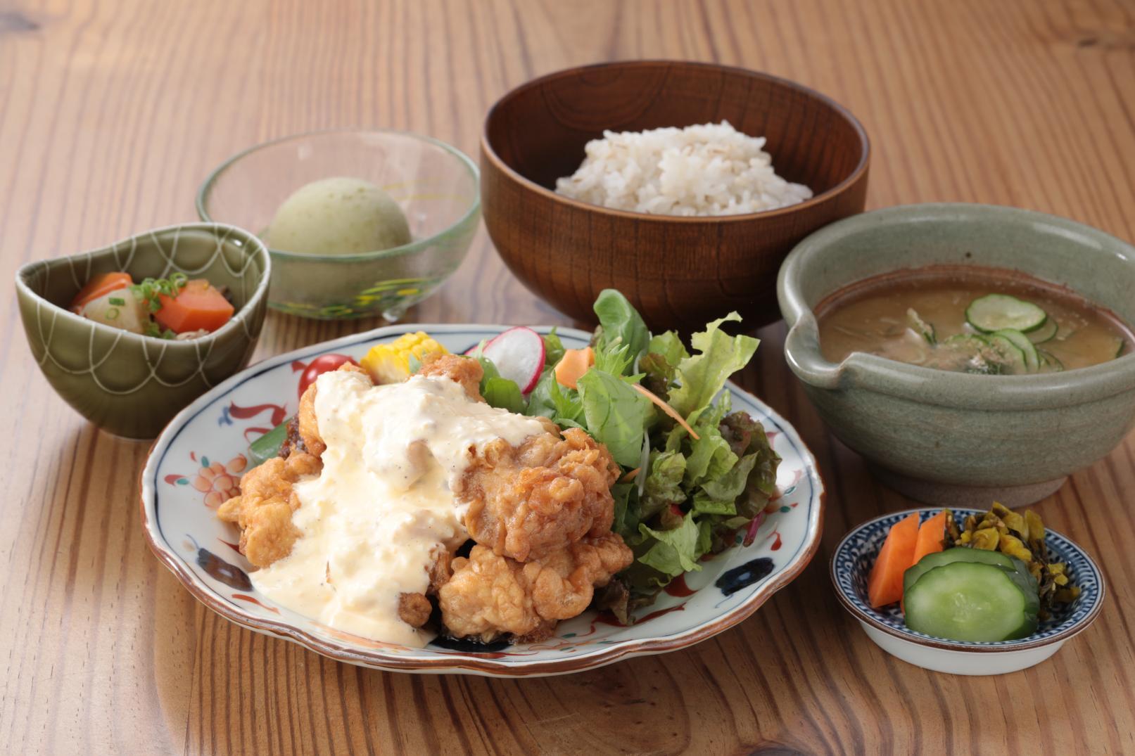 【食】宮崎の四季の恵みがここに。郷土料理の老舗「ふるさと料理 杉の子」-2