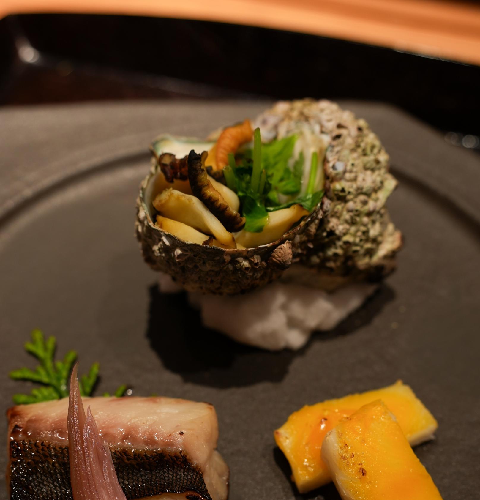 【食】洗練された空間で、熟練の技を味わえる「実家くろぎ」-1