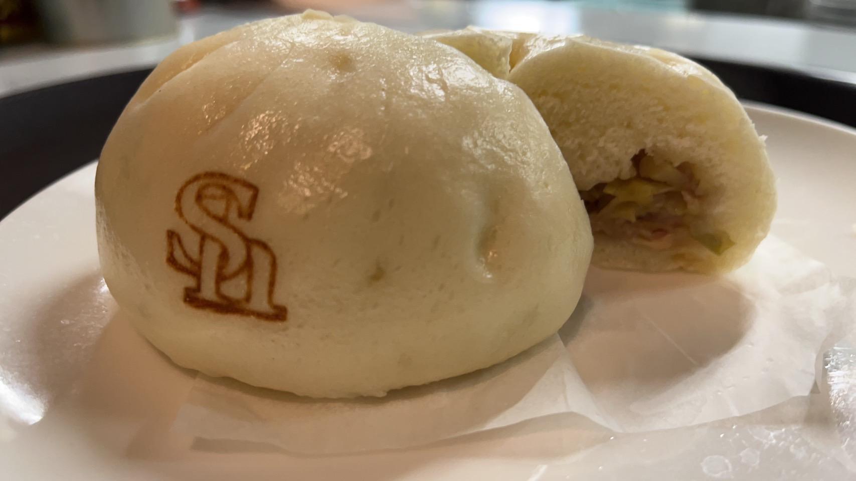 宮崎グルメが盛りだくさん！ホークスビレッジを堪能しよう-2