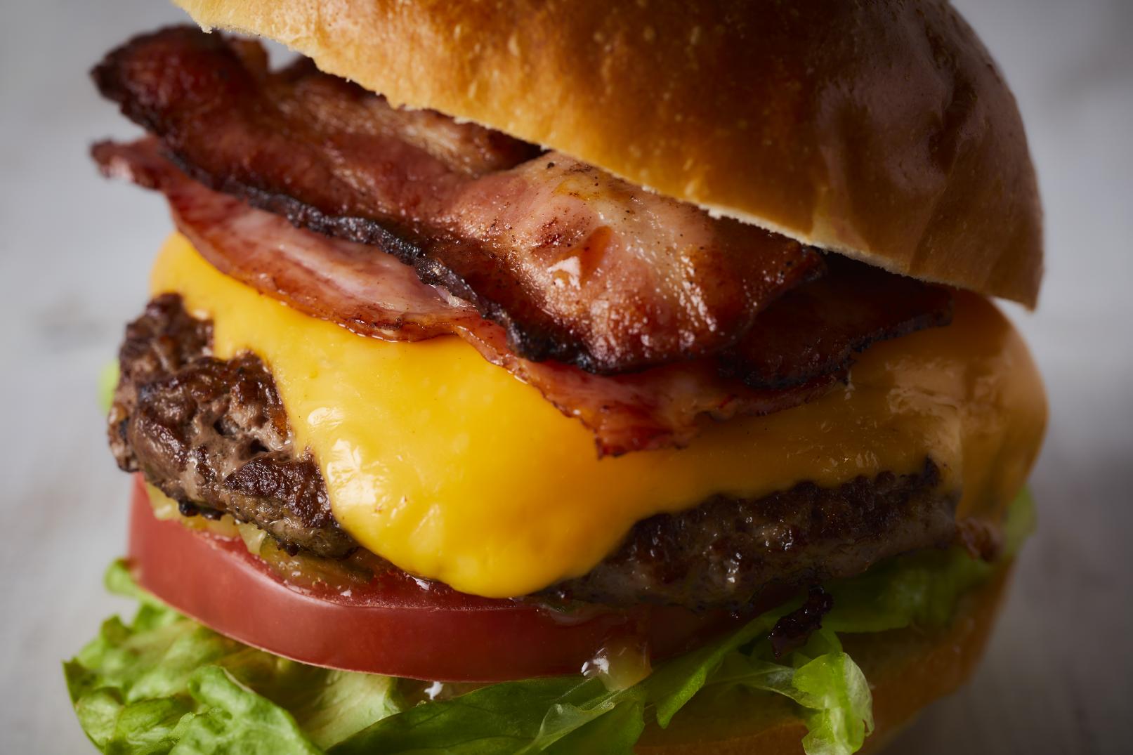 The BEACH BURGER HOUSE-1